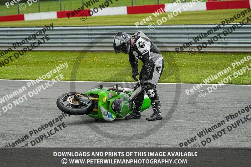 donington no limits trackday;donington park photographs;donington trackday photographs;no limits trackdays;peter wileman photography;trackday digital images;trackday photos